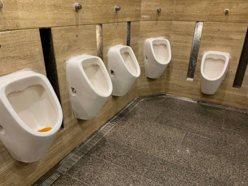 tapa vista banheiro shopping